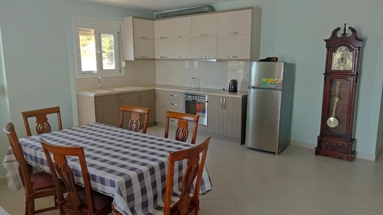 Eri Apartamento Sarandë